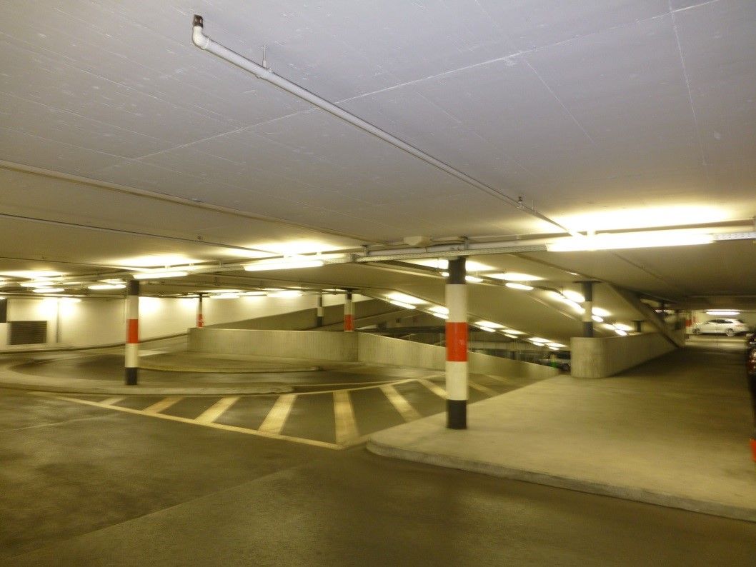 Zürich - Parkhaus Irchel